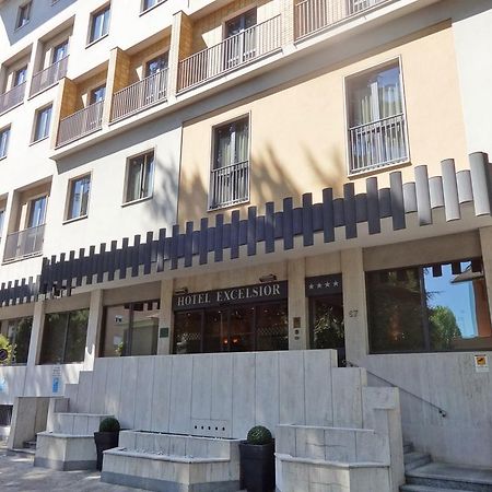 Hotel Excelsior Magenta Buitenkant foto